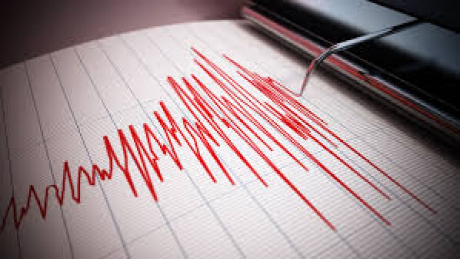 Balıkesir Sındırgı'da 6,1 büyüklüğünde deprem: Enkaz altında kalanlar var